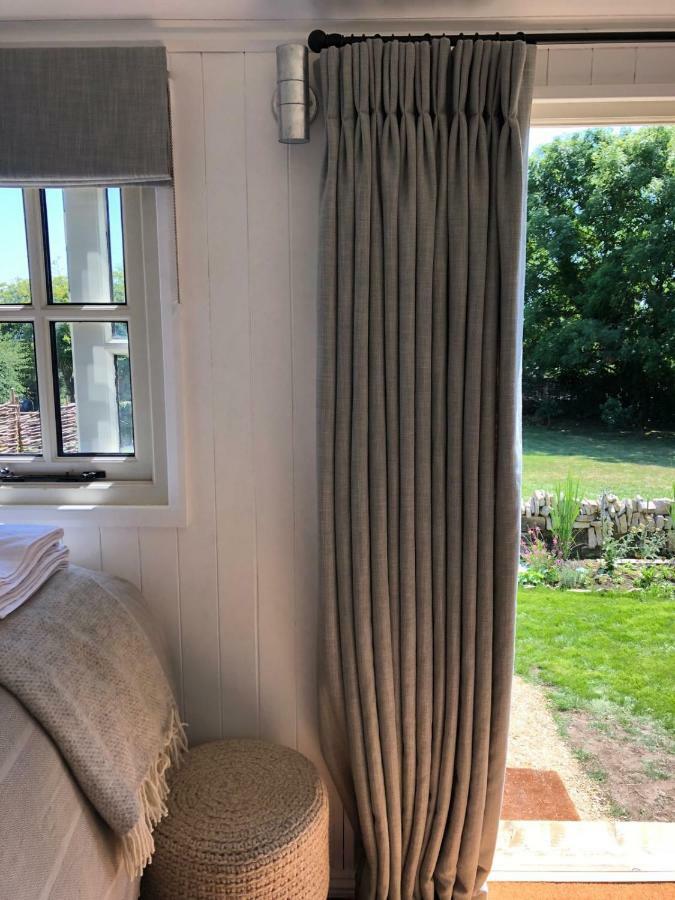 Purbeck Shepherd Huts Worth Matravers Extérieur photo