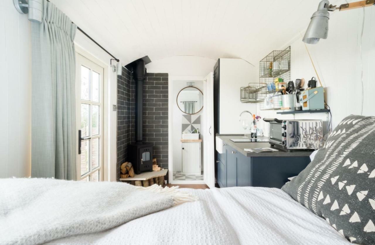 Purbeck Shepherd Huts Worth Matravers Extérieur photo