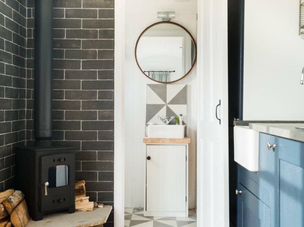 Purbeck Shepherd Huts Worth Matravers Extérieur photo
